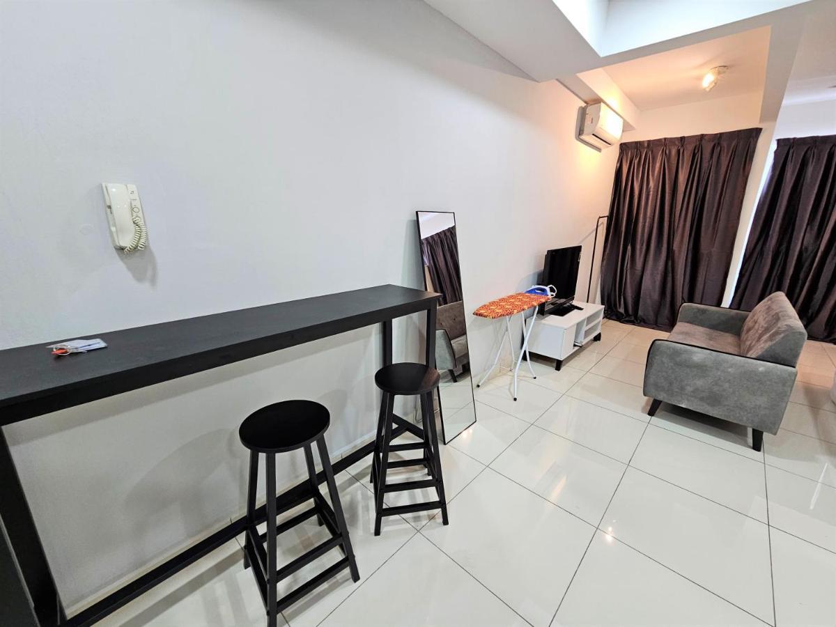 Apartment De Centrum By Adam Homestay, Putrajaya Bangi *