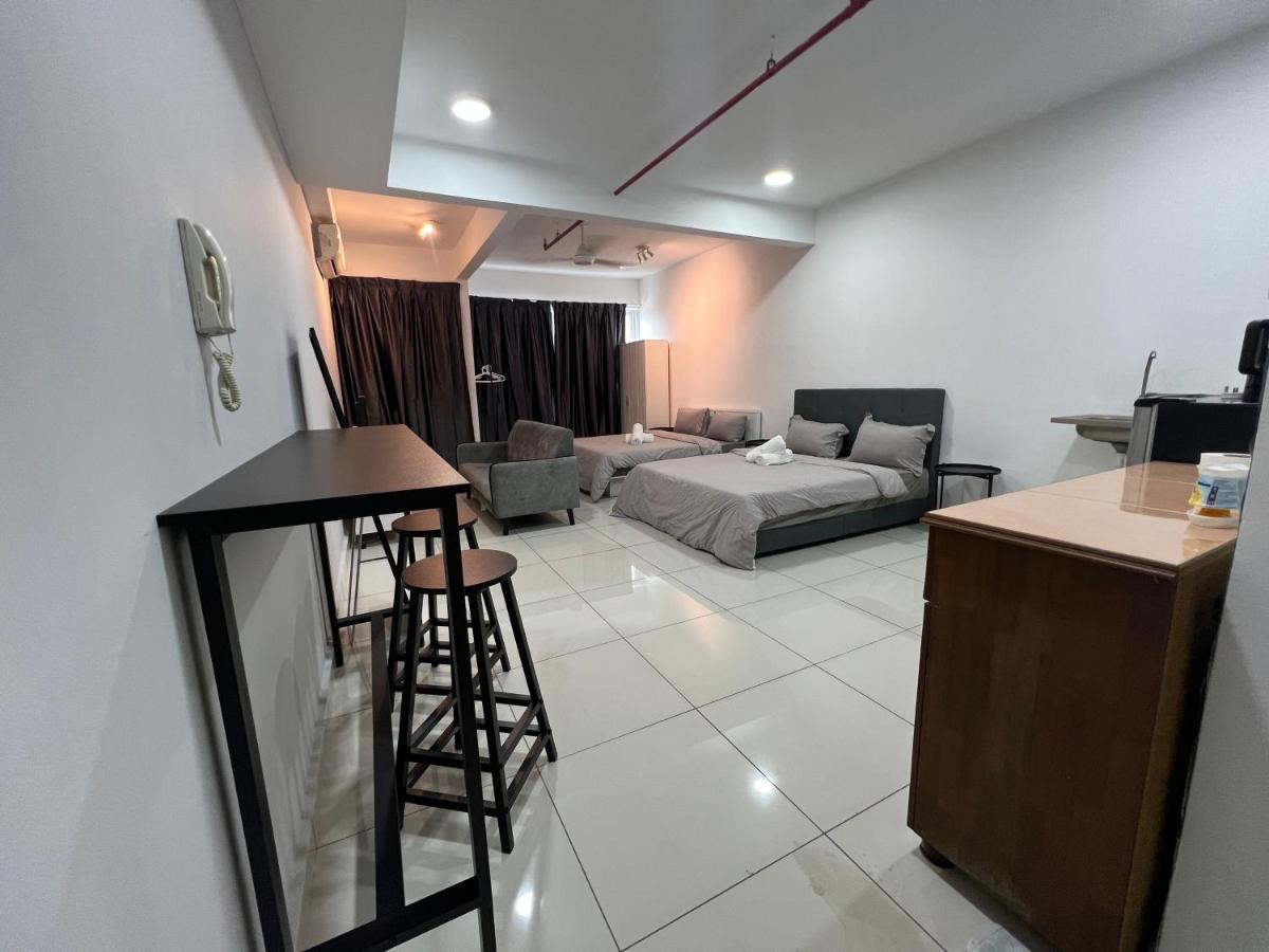 Apartment De Centrum By Adam Homestay, Putrajaya Bangi *